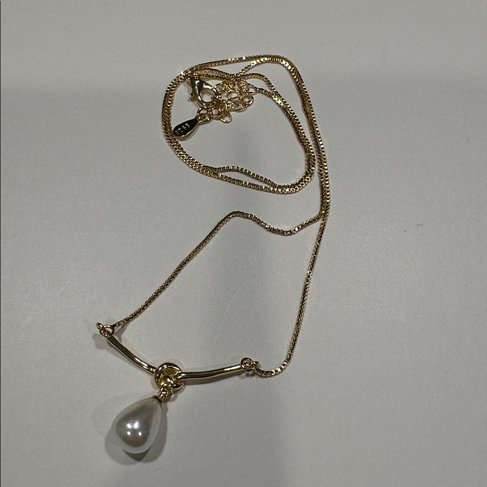 NEW! Elegant 18k Yellow Gold plated over Silver Rope moon pendant